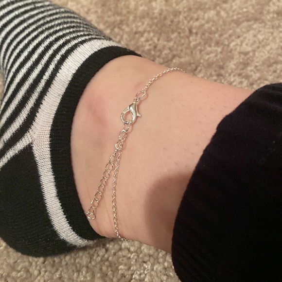 Crescent Moon Silver Ankle Bracelet - Picture 4 of 4